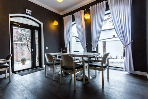 Nivo Resto Lounge Exterior