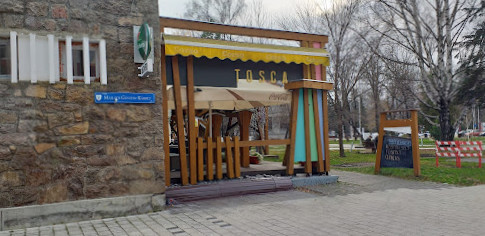 Tosca Exterior