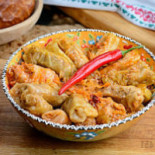 Cocoșu' Roșu Nourriture