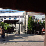 Traffic Inn by C&C Nourriture