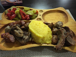 La Fontanella Comida