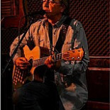 Deane's Irish Pub global.