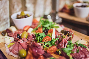 Grill to Chill Comida