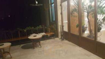 Salon Georgia Comida