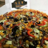 Lit Pizza Nourriture