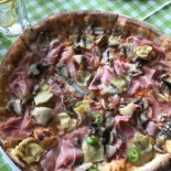 Pizzeria Isola Mâncare