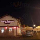 Pizza John Exterior