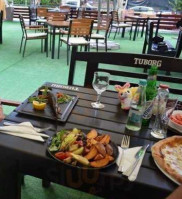 Padrino Suceava Comida