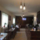 Contact Kave Teahaz În interior