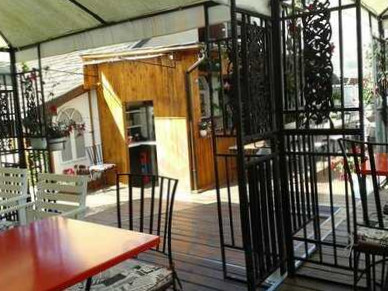44th Street În interior
