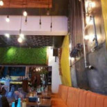Q'usine Exterior