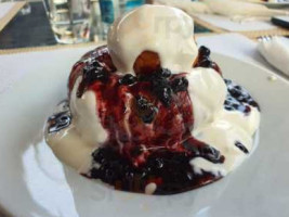 EOS Bistro Pub & Wine Bar