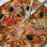 Pizzeria La Michele Mâncare