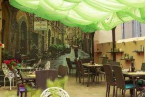 Casa Gustului Dentro