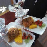 All Saints À l'intérieur