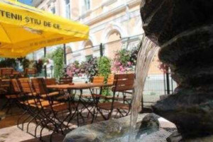 Curtea Veche Exterior