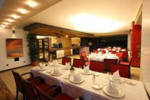 Restaurant Orizont À l'intérieur