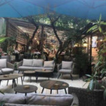 ALIOLI À l'intérieur