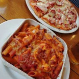 Pizzeria Derna Mâncare