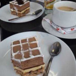 Cofetaria damone Mâncare