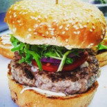 Yogi's Burger Mâncare