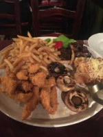 Taverna la Calinescu À l'intérieur