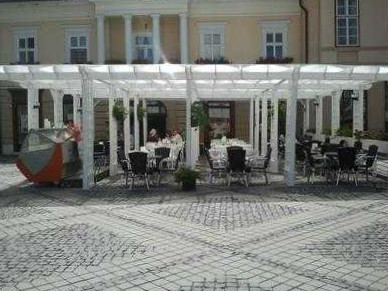 Perla Timi's Extérieur