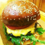 Burgeria Știrbei By Malacu Nourriture