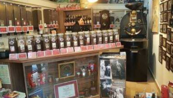 Delicatese Florescu À l'intérieur