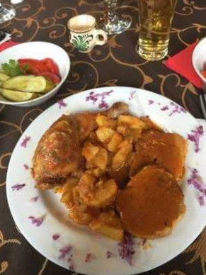 Povestea Ceaunului Paprika Mâncare