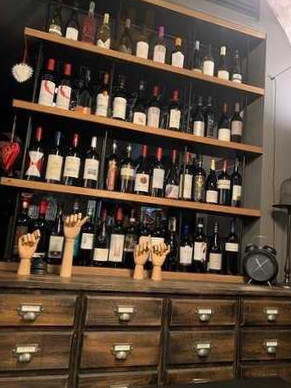 Cabinet de Vin & Cocotte Mâncare