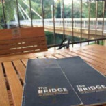 The Bridge Extérieur