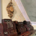 Pardon Café & Bistro Dentro