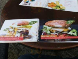 George's Snack Hut Comida