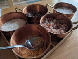 Cimbru Meat&flame Comida