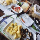 Terasa La Povesti Mâncare