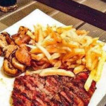 La Bucatarul Vesel Comida