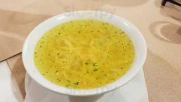 Cuibul Cocorilor Nourriture