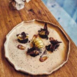 Grenier Braserie Dentro