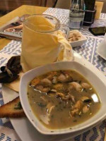 On Plonge Jr. Nourriture