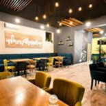 Trei Cafe Bistro Dentro