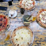 La Pizza Napoletana Mâncare