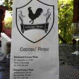 Cocoșu' Roșu Nourriture