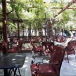 Cocoșu' Roșu Nourriture