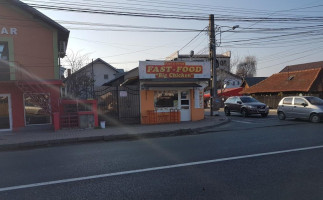 Fast Food Big Chicken Buftea Outside
