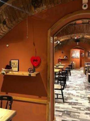 Taverna Diavolului În interior