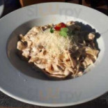 B.eat-the Rhythm Of Food În interior