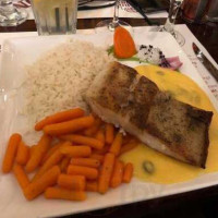 No Pardon Pub Comida