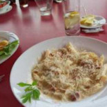 Hotel Restaurant Nelaura Mâncare