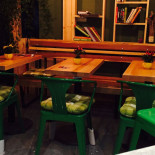 Lovegan Bistro Dentro